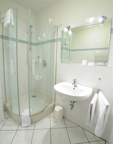 Wald-Cafe Hotel-Restaurant Bonn Zewnętrze zdjęcie